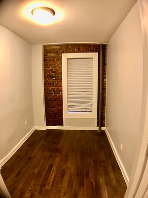 Rented by Compass | media 14