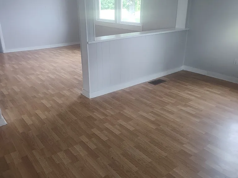707 Mountain Vista Rd — Photo 3