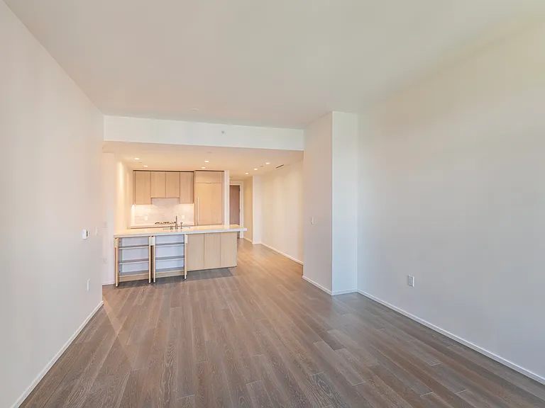 543 W 122nd St #11B — Photo 1