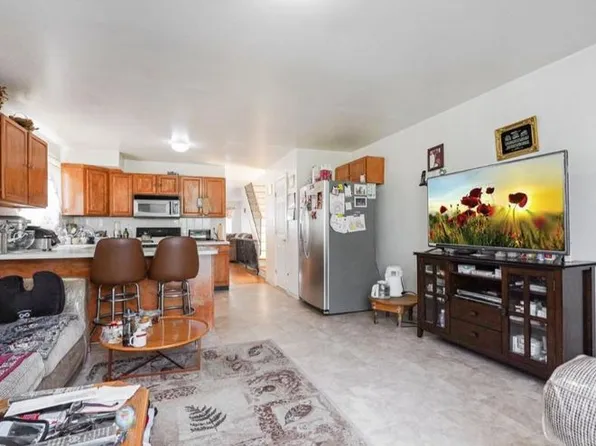 51 Georgetown Lane image 6 of 15