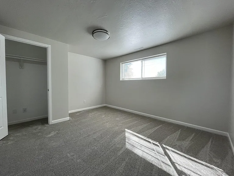 10983 S Granite Dr — Photo 5