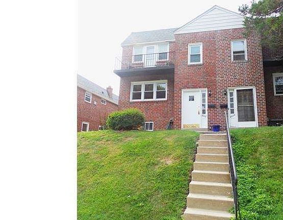 4th image of 3232 Albermarle Ave