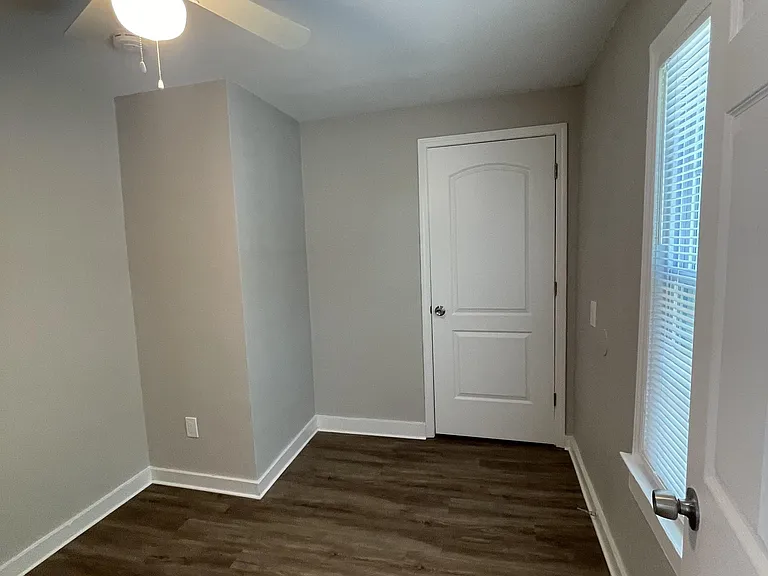 5825 Sledge St — Photo 16