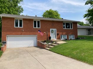 1118 Bryan St, Normal, IL 61761