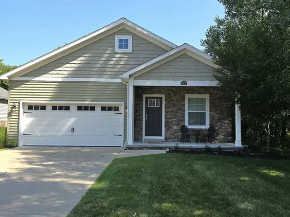 418 W Ellen St, Fenton, MI 48430