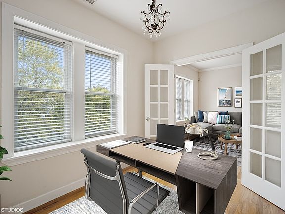 4th image of 3254 N Clifton Ave #E1