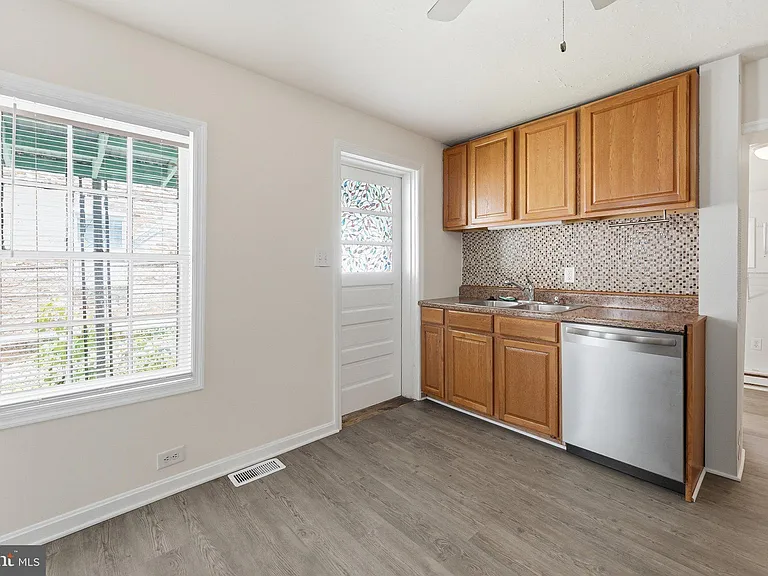 424 N Bentz St — Photo 11