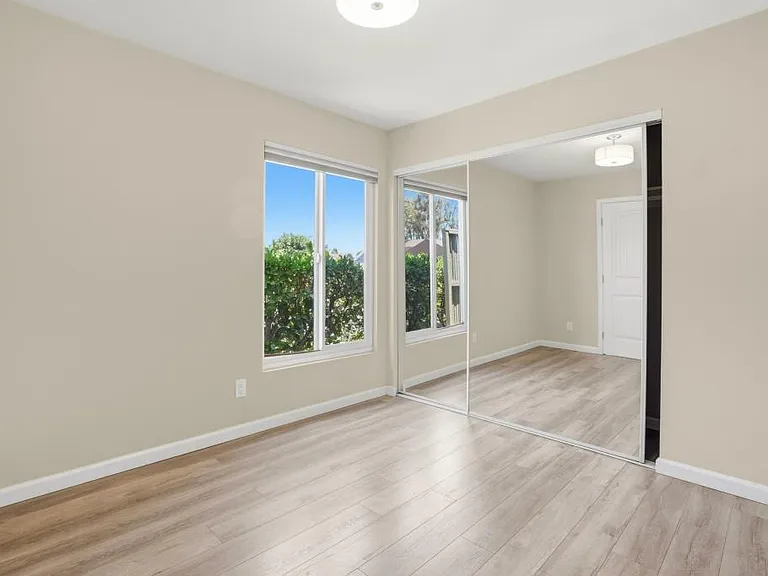 8879 Hillery Dr — Photo 12