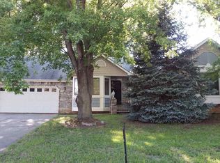 1247 N Briarwood Rd, Derby, KS 67037