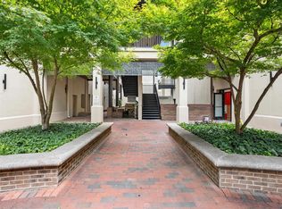 233 N Main St APT 504, Greenville, SC 29601
