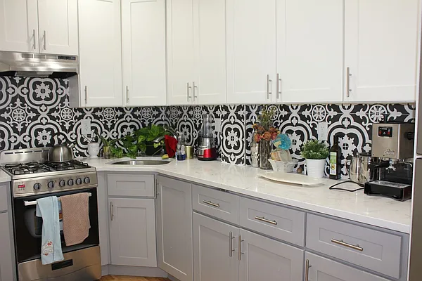 Rented by Perl Group Real Estate | media 8