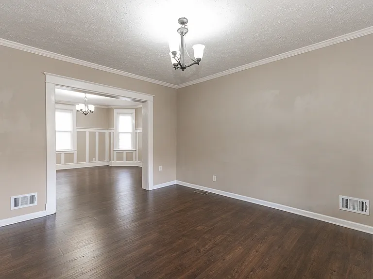 1609 Westfield St — Photo 39