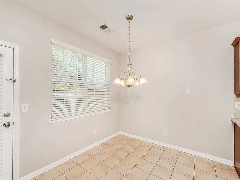 840 Topaz Valley — Photo 8