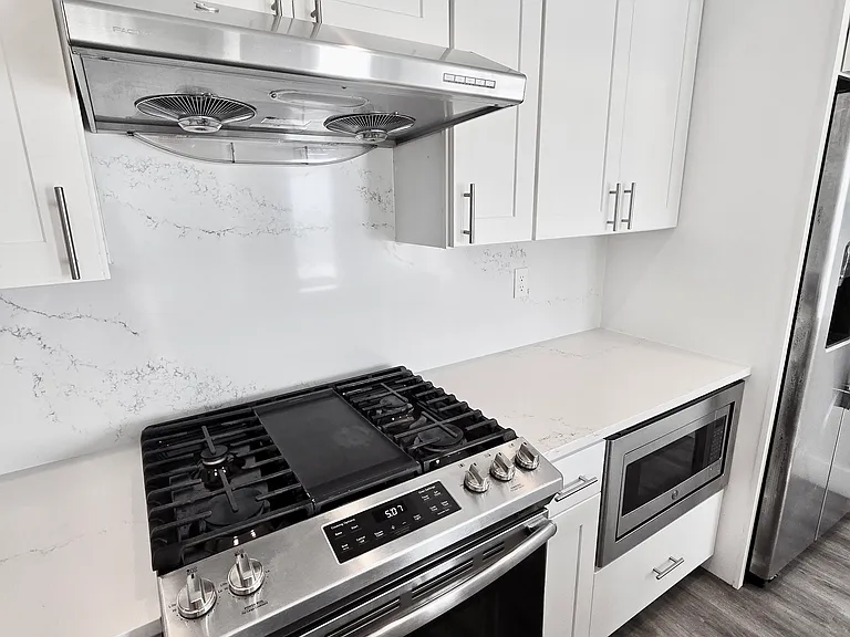 151 Hancock St #16 — Photo 6