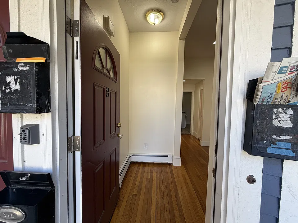 8 Dudley St #1