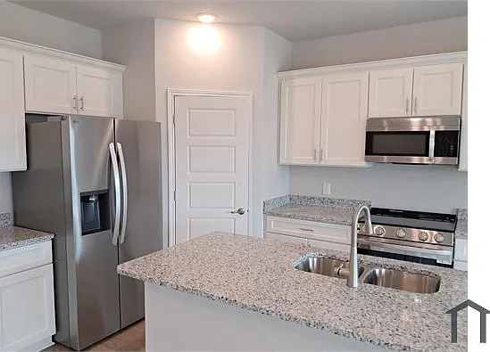 7134 Magnolia Crk #201 — Photo 2
