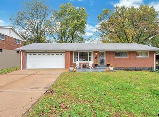 2327 Waukon Dr, Saint Louis, MO 63114