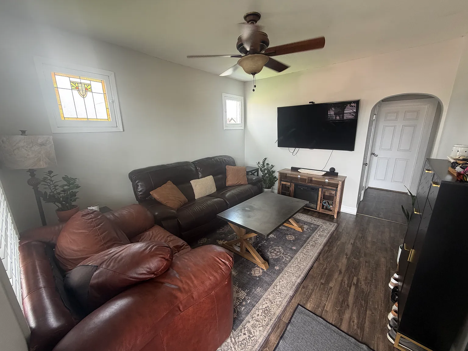 2 bed, 1276 sqft, $1,600 — Photo 2