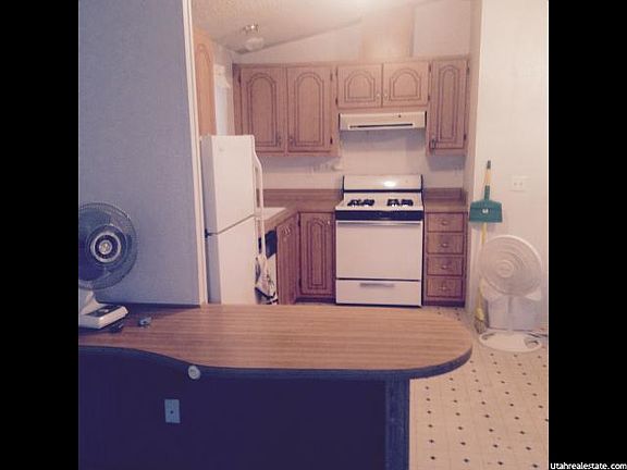 4th image of 2848 S 2580 W #261