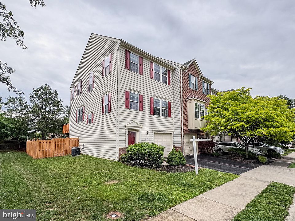 1st image of 12761 Stone Lined Cir