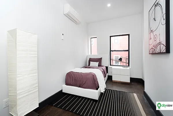 Rented by City View Living | media 57