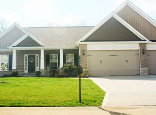13 Castle Point Ct, Saint Peters, MO 63376