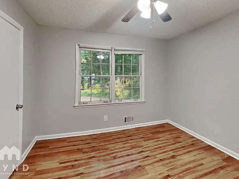 121 Chip Pl — Photo 16