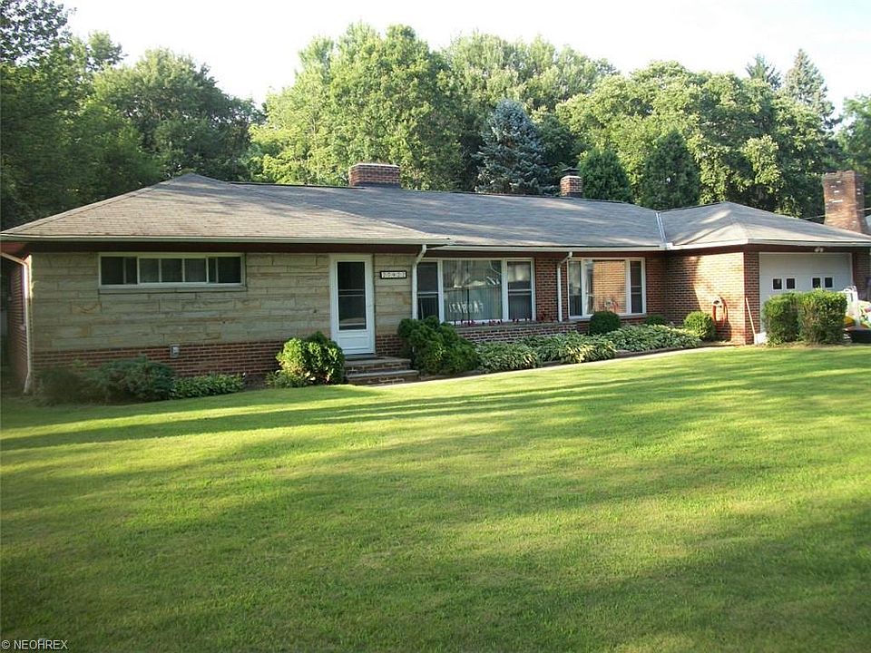 1st image of 27922 N Park Dr