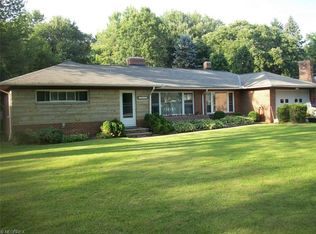 27922 N Park Dr, North Olmsted, OH 44070