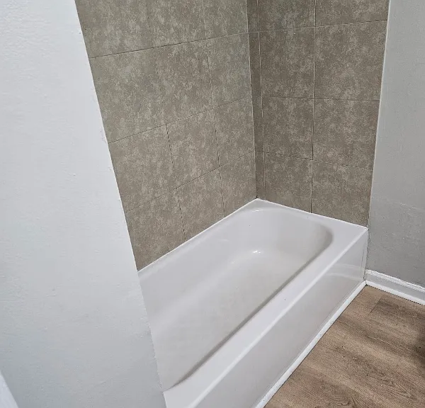1215 Winifred Ln — Photo 12