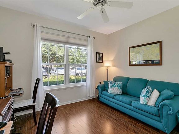 2nd image of 1014 Royal Troon Ln