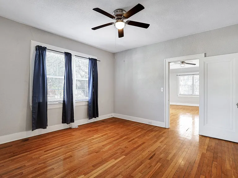 527 Fulton Ave — Photo 20
