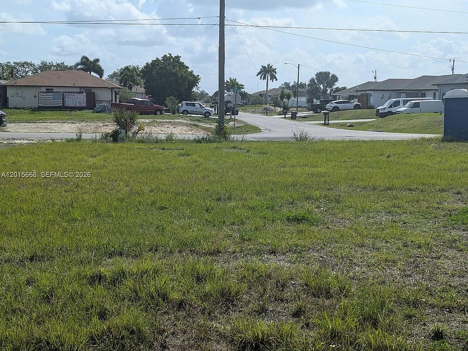 1st image of 1402 NE 14th Ave