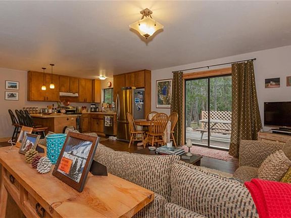 3rd image of 15722 Northwoods Blvd