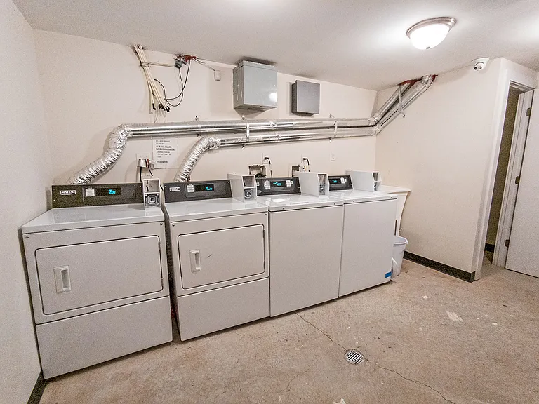 1568 Pacific St #4B — Photo 12