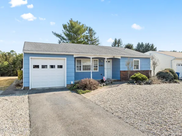 189 Westbrook Drive, Toms River, NJ 08757