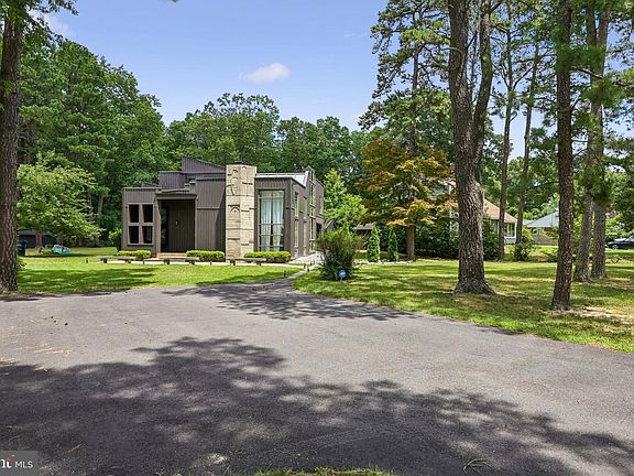5th image of 119 Peach Rd