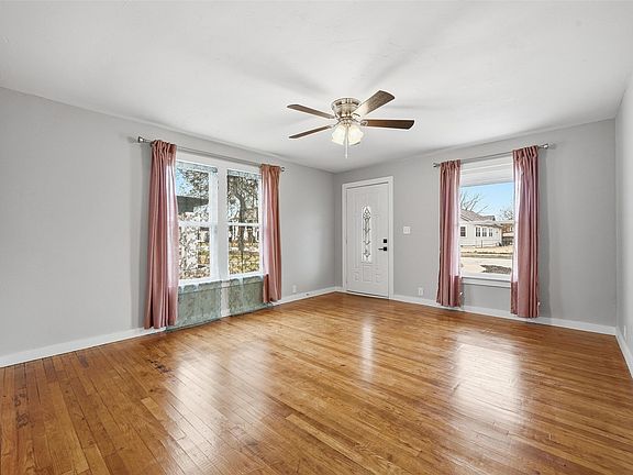 5th image of 702 N Church St