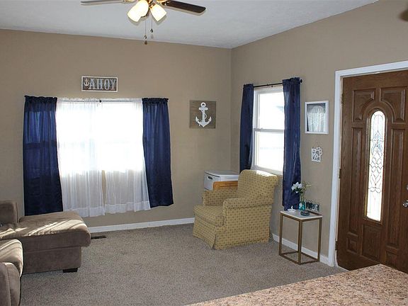 3rd image of 14 E Bigger St