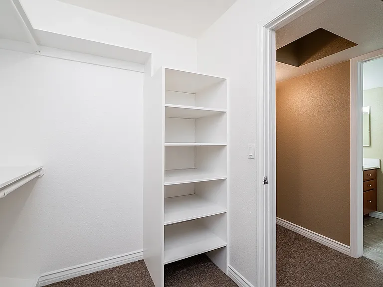 3405 W Danbury Dr #D101 — Photo 7