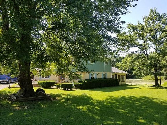 2nd image of 3653 E Sumner Lake Dr