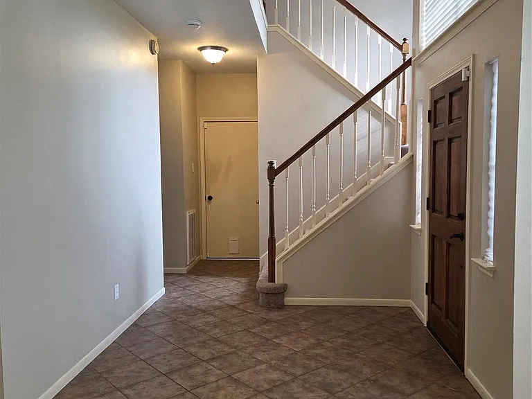 231 Needleleaf Ln — Photo 4