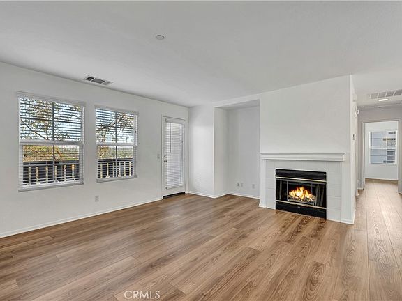 3rd image of 40 Three Vines Ct