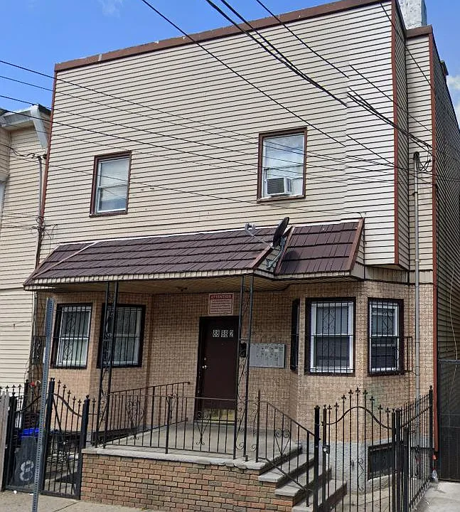 88 Highland Ave #1
