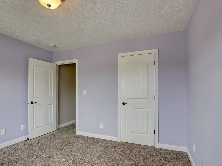 716 Cavalier Dr — Photo 54