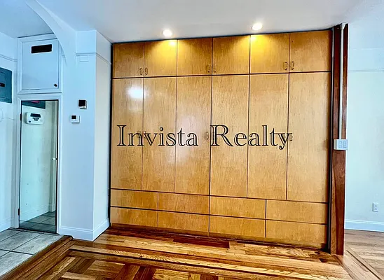 Rented by Asimina Perikleous, LREB | media 15