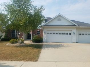 329 Meadow Crest Trl, Cottage Grove, WI 53527