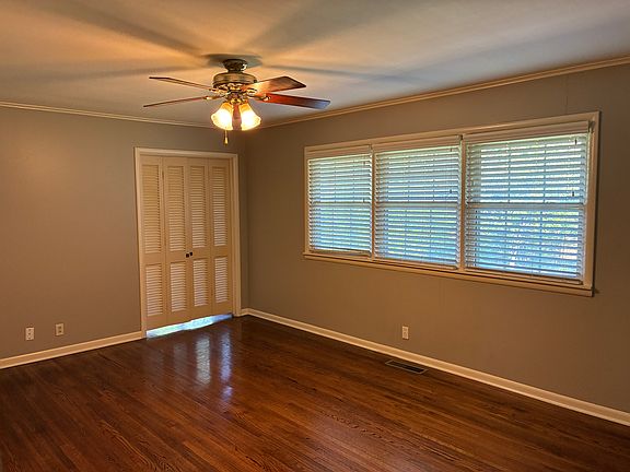 4th image of 4369 E 57th Pl