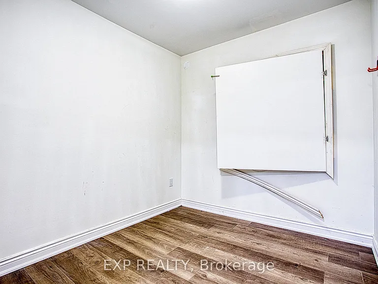 15 Riley Ave — Photo 11