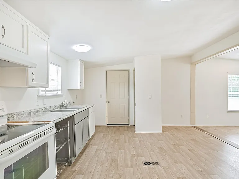 1749 Max Rd #4 — Photo 13